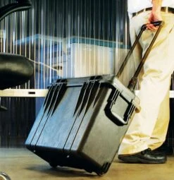 Pelican 1440 Wheeled Top Loader Case With Pick N Pluck Foam 8 Pelican 1440 Wheeled Top Loader Case With Pick N Pluck Foam -Luggage Storage Store pelican 1440 app transport