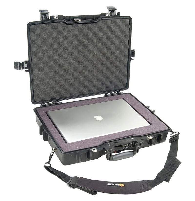 Pelican 1495 Laptop Case With Foam Interior Fits Up To 17 In. Laptops 4 Pelican 1495 Laptop Case With Foam Interior Fits Up To 17 In. Laptops - Image 2