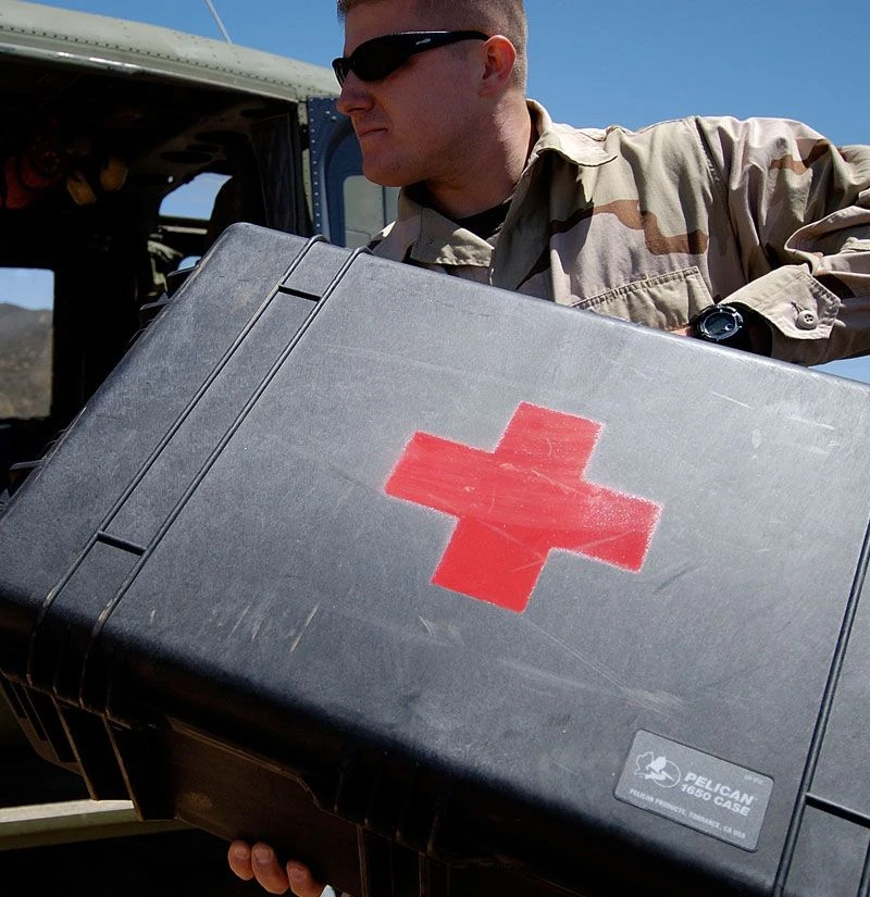 Pelican 1650-FL1 Large Wheeled Transport Case With 1 Inch Foam Lining 7 Pelican 1650-FL1 Large Wheeled Transport Case With 1 Inch Foam Lining - Image 5