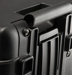 Pelican 1615 Air Wheeled Case With Empty Interior -Luggage Storage Store pelican air handle 3