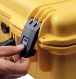 Pelican IM2275 Medium Storm Case With Empty Interior 13 Pelican IM2275 Medium Storm Case With Empty Interior -Luggage Storage Store pelican storm latch 12